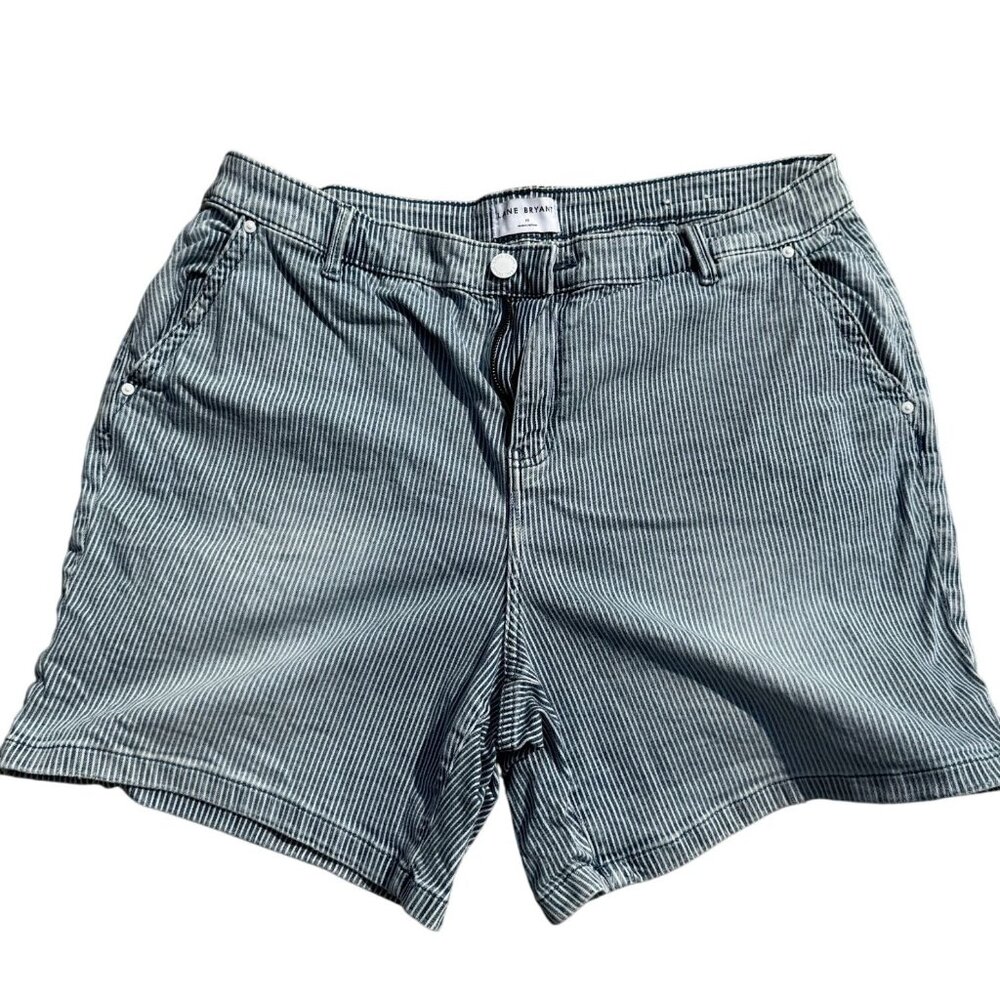 Lane Bryant Womens Striped Denim Shorts Size 18 Blue White Casual Summer Wear